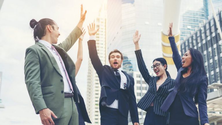 一个签证结果：一般等1-3年，但有的半年内，何以优先？一份签证审理：要满足两个阶段的要求，你知道吗？