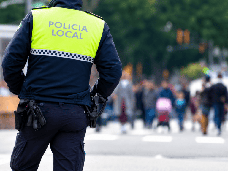 澳洲被警察带走后会发生什么？一篇看懂 NSW 刑事案件流程